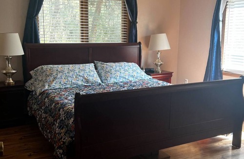 Spokane House | Five Mile -3 bed 1 bath unit