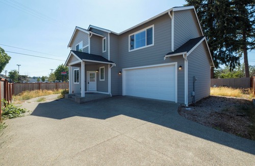 Lakewood House | FiveStar Cozy Home Sweet Home