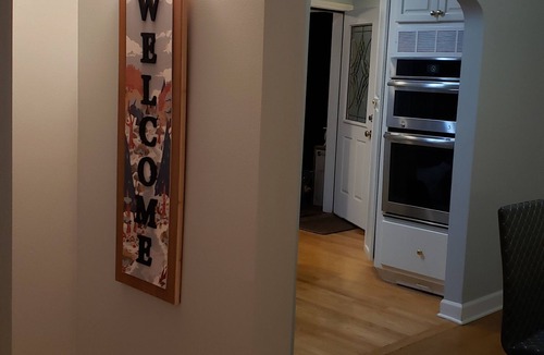 Beaverton House | For Family Gathering and Celebrate