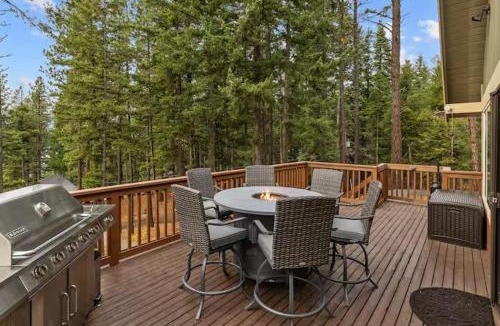 Roslyn Ridge Apartment | Forest Hideaway Lake Nearby with Epic Views