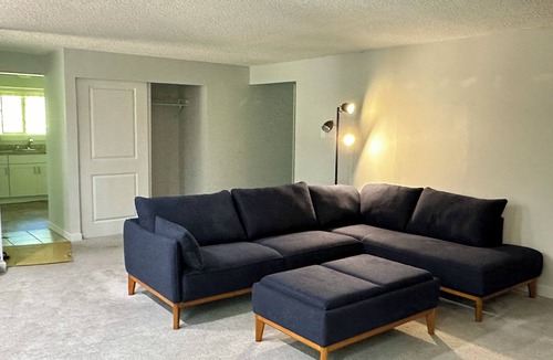 Edmonds Apartment | Forest Retreat ~ Serene & Secluded 2-bedroom apartment with WiFi in Edmonds