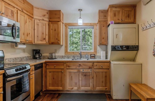 West Yellowstone House | Forest View Cabin