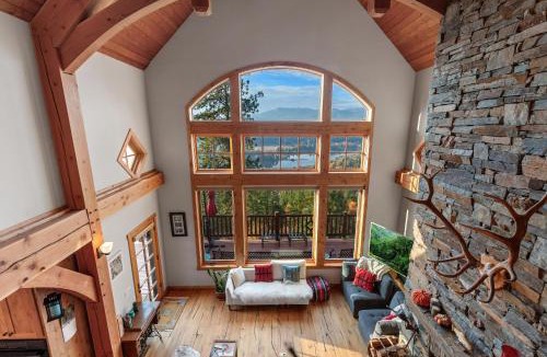 Sagle House | Forever View in Sagle ID