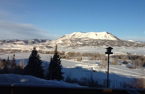 Steamboat Springs Cabin | Forever Views Secluded Mountain Top Log Cabin 5 m from Stmbt for 30 Day Rental