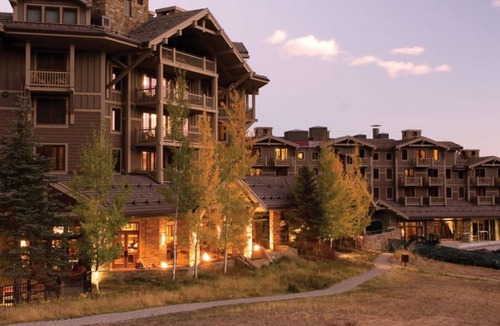 Teton Village Resort | Four Seasons Jackson Hole 2 bed/2.5 bath residence