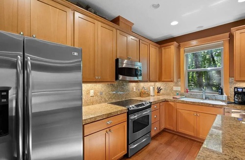 Welches Villa | Fox’s Den: A Luxurious Mountain Retreat in Scenic Mt. Hood Village
