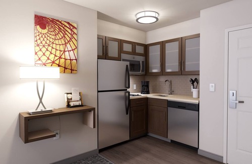 Coeur d'Alene Apartment | Free Breakfast + Indoor Pool + Hot Tub | Only 5 Minutes from North Idaho College