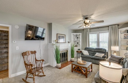 Cushing House | Friendly Cushing Home w/Dock & Fire Pit