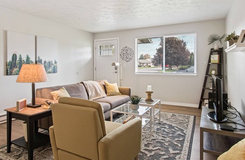 Spokane Valley House | Friendly home near shopping w/ enclosed yard & free WiFi