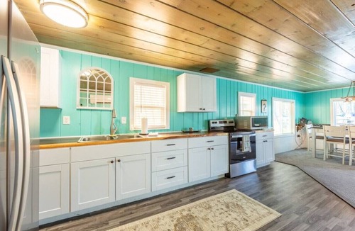 Bayview House | Front Row Seat to Lake Pend Orielle