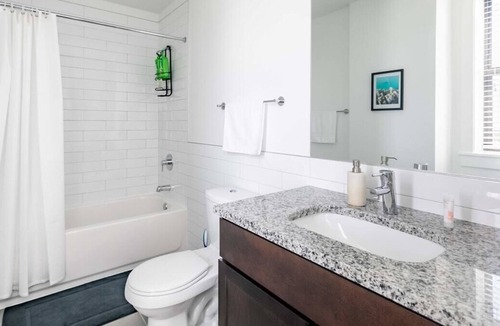East Hyde Park Apartment | Frontdesk | Debonair Studio Apt with City View