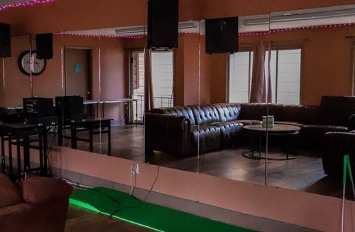 Waynesboro Hotel | Frontier Hideaway Room 33