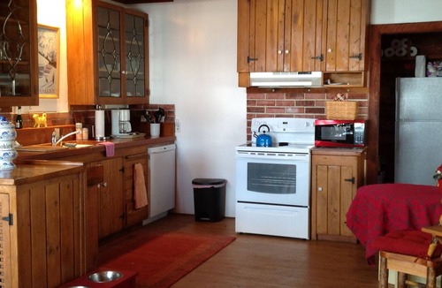 Hailey Cabin | Furnished Executive Rental Swedish Log Cabin Mountain Retreat