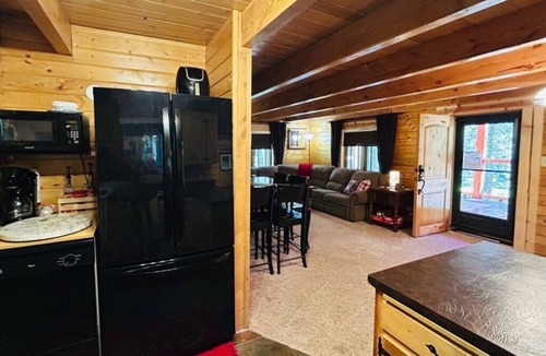 Island Park Cabin | FView Memory-Maker with The Best Summer Cabin