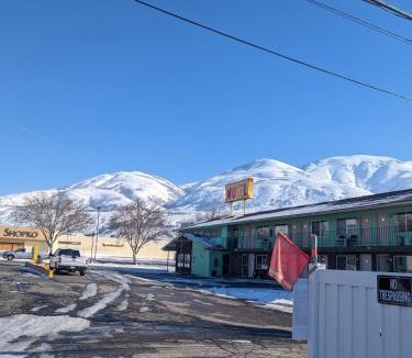 Brigham City Hotel | Galaxie Motel