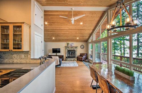 Anderson Island House | Game Room and Private Beach Anderson Island Gem
