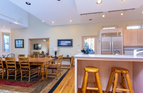 Sunriver House | GANN15 - Steps from the Deschutes, Hot Tub, Dog-Friendly