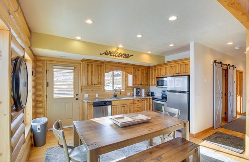 Sweetwater Cabin | Garden City Cabin ~ 6 Mi to Bear Lake State Park!