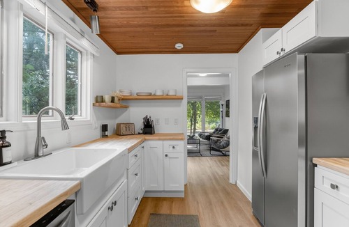 Garden Home-Whitford House | Garden Home Estate, Two Kitchens