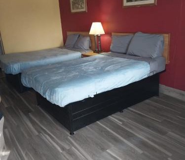 Jackson Apartment | Gated 2 Double Beds Hotel Room 218