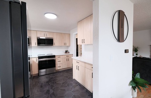 Wilkes East House | Gateway to the Gorge