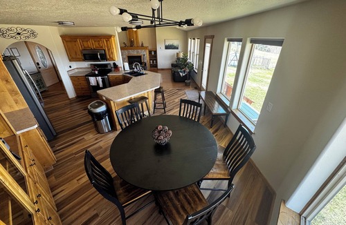 Ashton House | Gateway to Yellowstone, Island Park