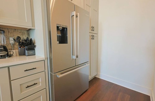 Downtown Knoxville Apartment | Gay St Luxury: Walk Everywhere!