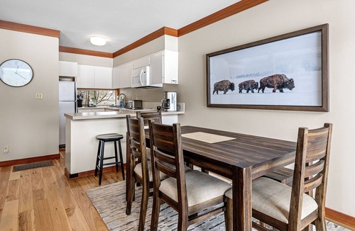 Black Butte Ranch Condo | GC094 | Condo on Big Meadow's 18th Fairway.