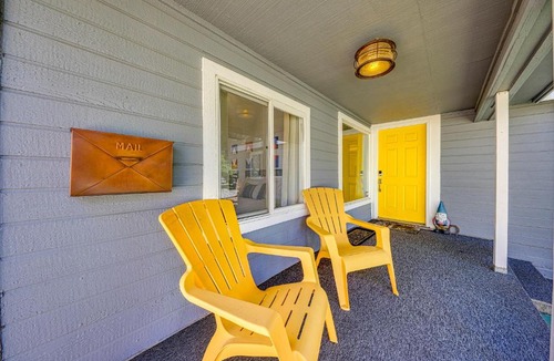 Depot Bench House | Gem and Gem Cottage by the Depot