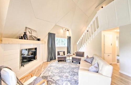 Eatonville House | Geodesic Dome House with Scenic Views and Hot Tub