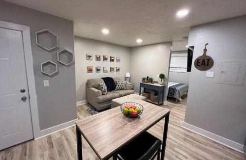 Papillion Apartment | Gold Coast Studio