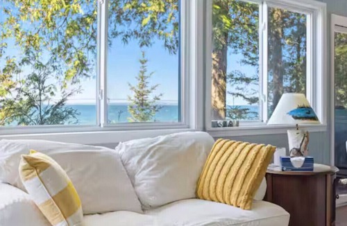 Mackinaw City Cabin | Golden Hour on the Straits - Mackinac Bridge View