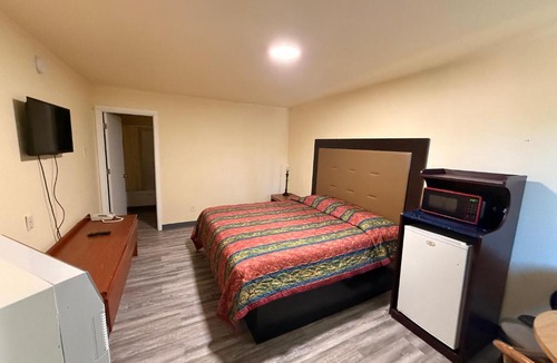 Gresham Hotel | Golden Knight Motel