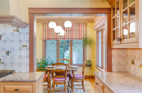 Greenbank House | Goldilocks by AvantStay | Luxury Waterfront Home