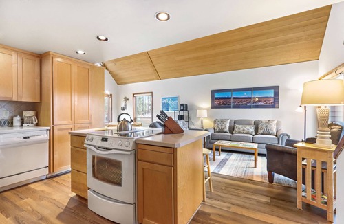Overlook Park Condo | Golf Course Views, Half Mile to the Village - Includes SHARC Access