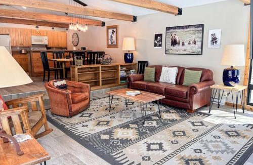 Jackson House | Golf Creek 11