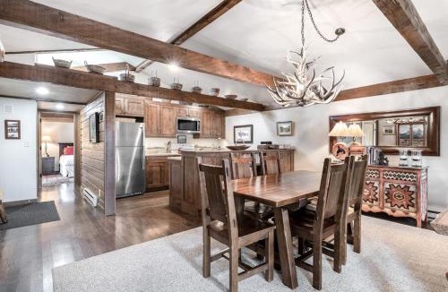 Jackson House | Golf Creek 31