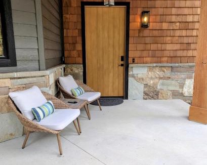 Sandpoint Villa | Golf Getaway Stunning Lake & Mountain Views
