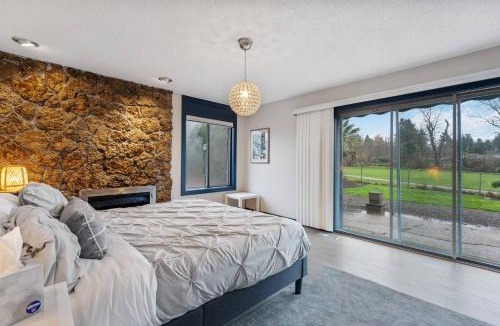 Gresham House | Golfview Ranch