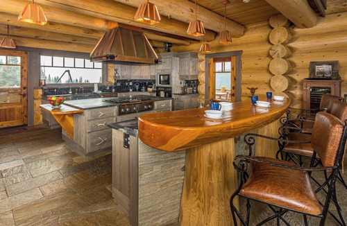 Big Sky House | Gorgeous Home! Private Hot Tub, Stunning Views, & Backcountry Ski Access!