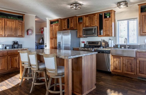 Etna Villa | Gorgeous Secluded Villa with Hot-tub, Fire Pit and Games in Etna, Wyoming