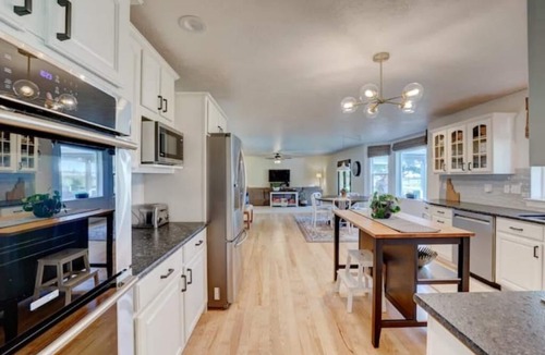 Southwest Ada County Alliance House | Gorgeous Sunsets ~ Entertain ~ Peaceful ~ 5BR