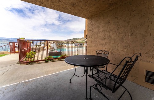 Chelan Condo | GrandView 100 - Luxury 2 Bedroom Waterfront condo