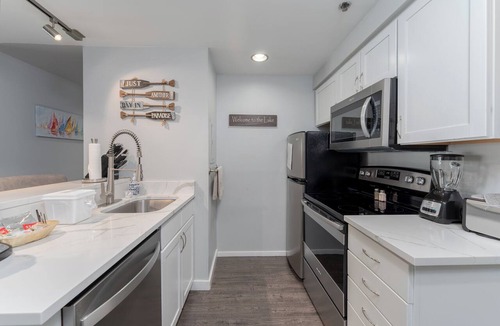Chelan Condo | GrandView 205 - Luxury Waterfront Condo