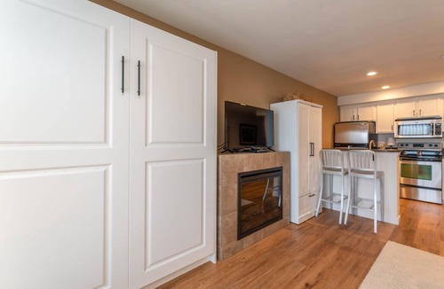 Chelan Condo | Grandview 511 - Waterfront