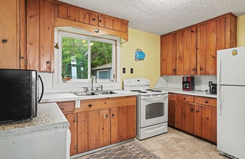 Au Gres House | Granny`s Cabin on Sandy Lake Huron