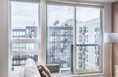 Mann Apartment | Great Central District Studio w/Gym, Yoga & Rooftop, by Blueground
