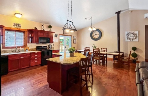 McCall Cabin | Great McCall Location w/Hot Tub & Large Yard