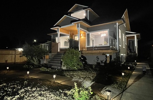 Phinney Ridge House | Green Lake 1st Line Home C Full Modern Remodeling