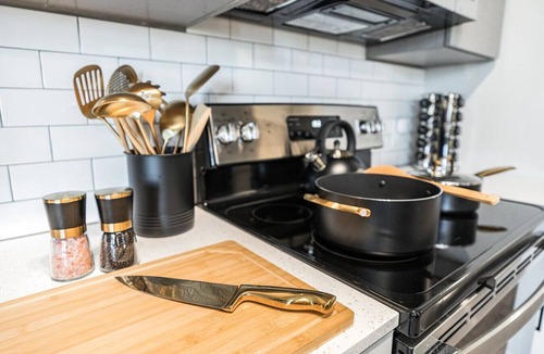 Boise Apartment | Greenbelt Getaway | Hot Tub, Pool, Downtown Boise